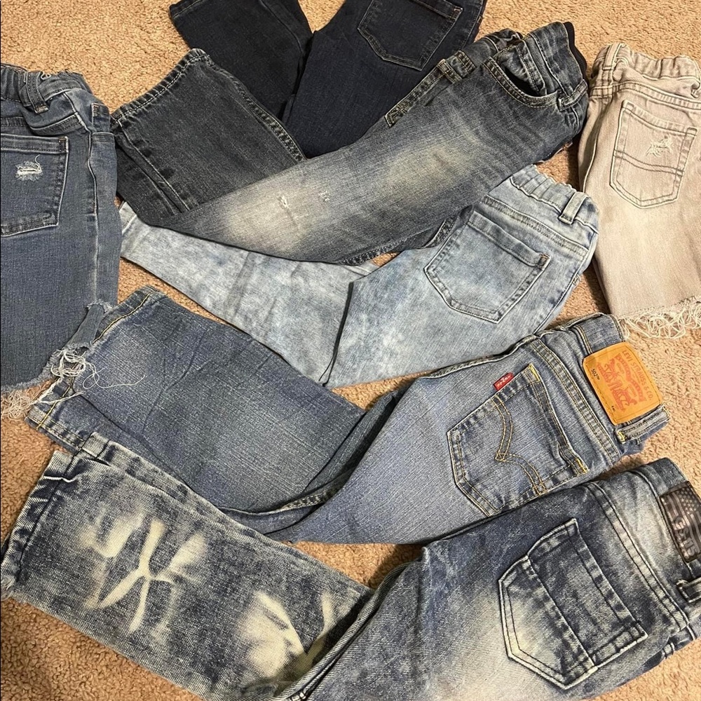 4T jeans and shorts bundle.